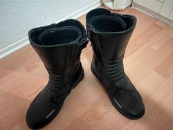 Motorradstiefel