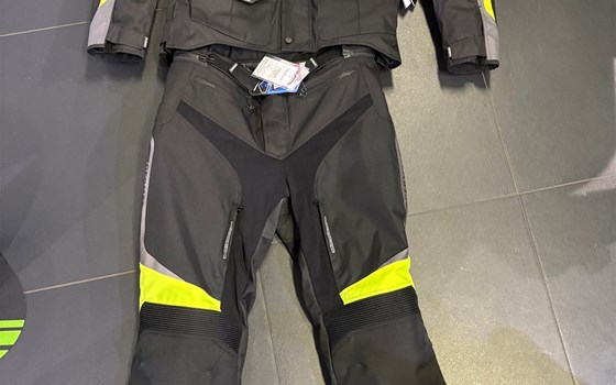 Jacke Portland sch/flu  - Bild 3