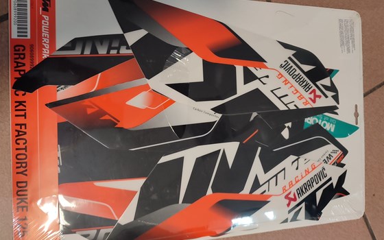 GRAPHIC KIT FACTORY DUKE 125 / DEKORSATZ - Bild 1