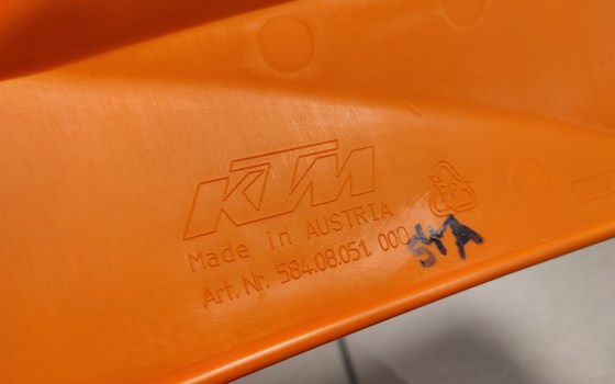 SPOILER RECHTS ORANGE 06 - Bild 2