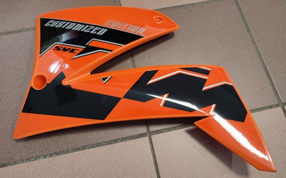 SPOILER RECHTS ORANGE - Bild 1