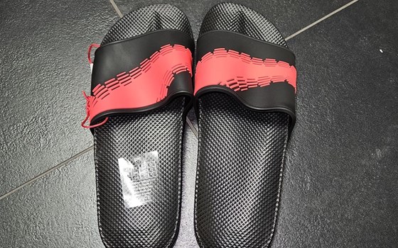 BADESCHLAPPEN DC WAKE  42 - Bild 1