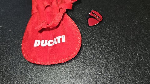 PIN DUCATI