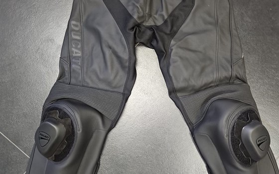 LEDERHOSE SPORT C4 2.0 56 - Bild 1