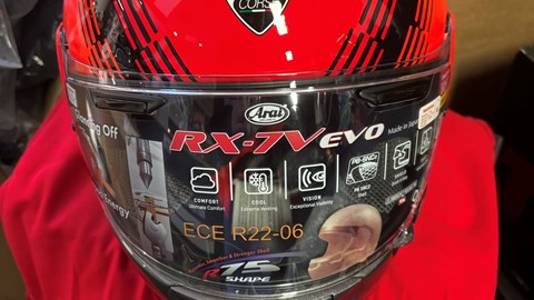 INTEGRALHELM D.CORSE V9 ECE 22-06 L