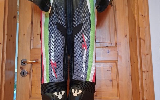 Lederkombi von Rabatz Racing - Bild 1