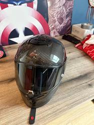 Scorpion EXO-R1 Evo Air Solid Carbon Helm (61/62)