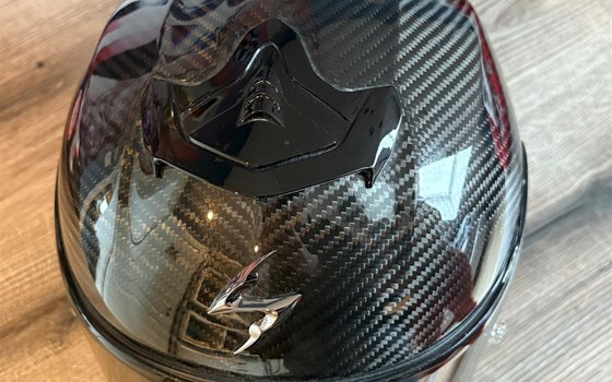 Scorpion EXO-R1 Evo Air Solid Carbon Helm (61/62) - Bild 3