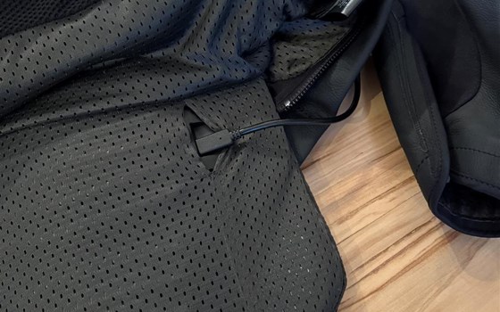 Dainese D-Air Lederkombi 2 teilig - Bild 6