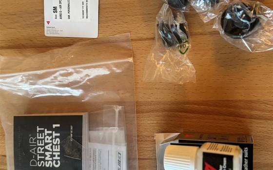 Dainese D-Air Lederkombi 2 teilig - Bild 9