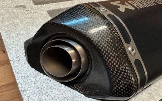 Akrapovic "Slip-on Line" - neu und originalverpackt - Bild 4