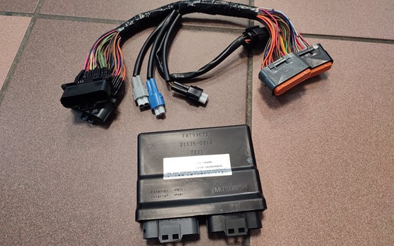 Racing Kit Steuergerät und Kabelbaum Kawasaki Ninja ZX-10 R Baujahr 2008 / 2009 - Bild 1