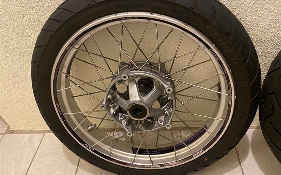 BMW R1200gs R1250gs Radsatz silber Kreuzspeichenräder Felgensatz - Bild 2