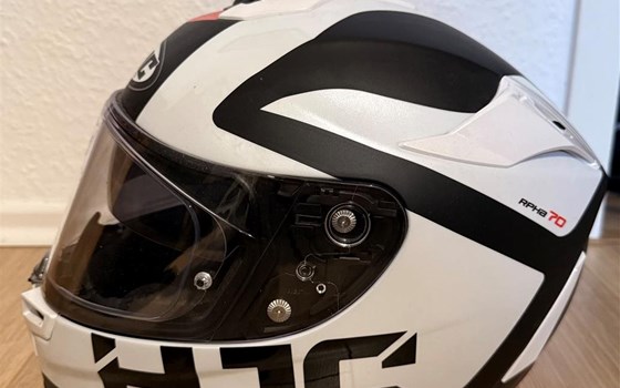 Neuer HJC RPHA 70 Helm - Bild 1