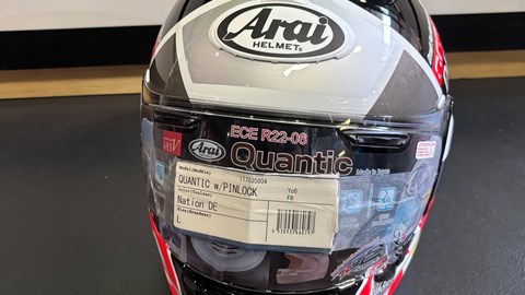 Helm Arai Quantik Nation DE  "S"