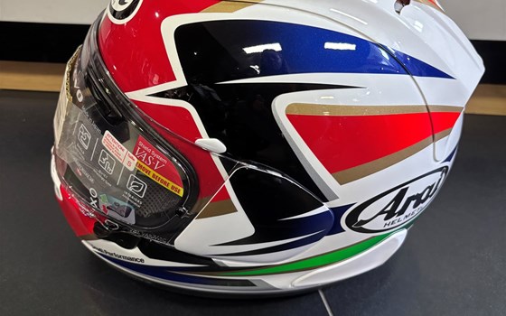 Helm Arai RX-7 V CADALORA "S" - Bild 3