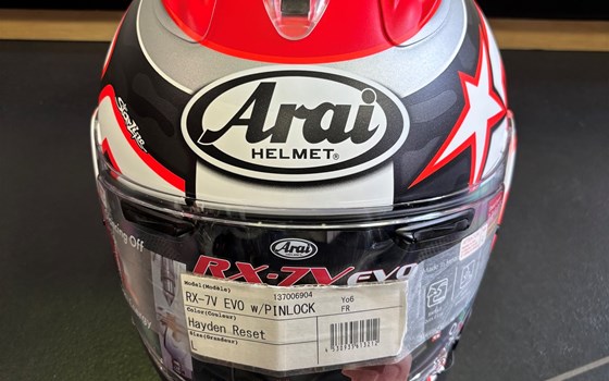 Helm Arai RX-7 V Hayden Reset GP 3 "M" - Bild 1