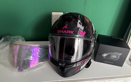 Motorradhelm - Bild 1