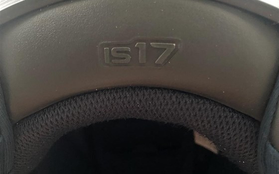 HJC IS-17 Integralhelm - Bild 4