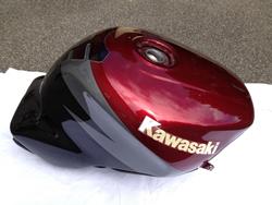 Kawasaki ZX-9R Tank
