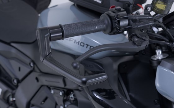 Hebelschützer. Schwarz. CFMoto 675NK (25-). - Bild 4