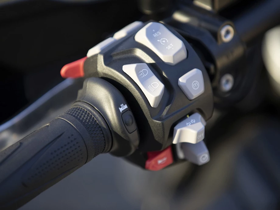 Verleihmotorrad Triumph Tiger 1200 GT PRO vom Händler Klingenberger Kehl GbR Bild 10: Verleihmotorrad Triumph Tiger 1200 GT PRO vom Händler Klingenberger Kehl GbR