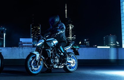 Leihmotorrad Yamaha MT-07 Y-AMT