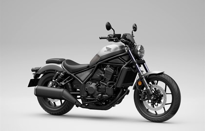 Leihmotorrad Honda CMX1100 Rebel DCT