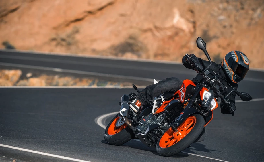 Verleihmotorrad KTM 390 Duke vom Händler Stöbe Motorräder Bild 4: Verleihmotorrad KTM 390 Duke vom Händler Stöbe Motorräder