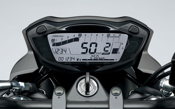 Verleihmotorrad Suzuki SV650 vom Händler Stöbe Motorräder - Bild 3 Verleihmotorrad Suzuki SV650 vom Händler Stöbe Motorräder - Bild 3