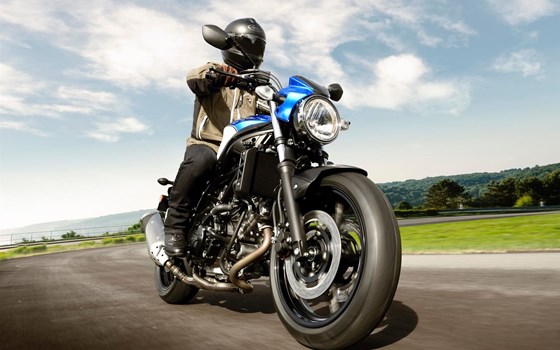 Verleihmotorrad Suzuki SV650 vom Händler Stöbe Motorräder - Bild 4 Verleihmotorrad Suzuki SV650 vom Händler Stöbe Motorräder - Bild 4