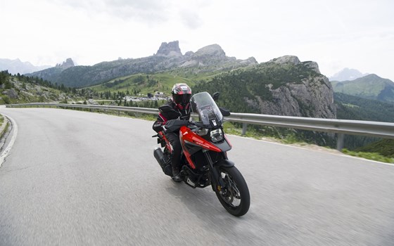 Verleihmotorrad Suzuki V-Strom 1050 XT vom Händler Stöbe Motorräder - Bild 13 Verleihmotorrad Suzuki V-Strom 1050 XT vom Händler Stöbe Motorräder - Bild 13