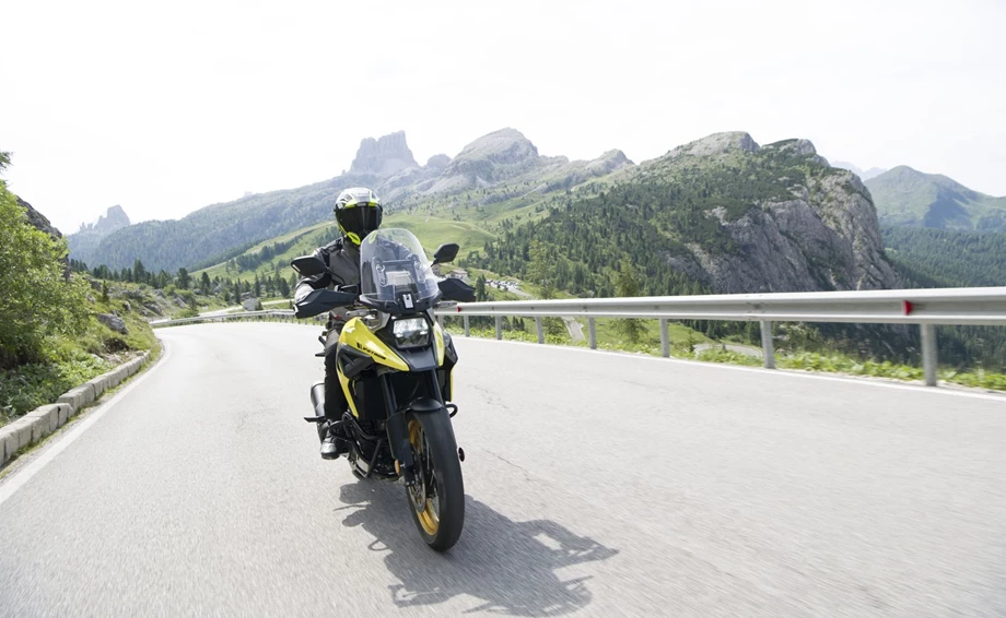Verleihmotorrad Suzuki V-Strom 1050 XT vom Händler Stöbe Motorräder Bild 16: Verleihmotorrad Suzuki V-Strom 1050 XT vom Händler Stöbe Motorräder