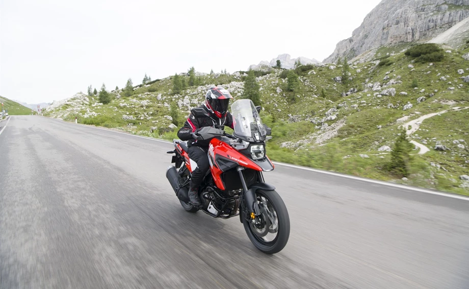 Verleihmotorrad Suzuki V-Strom 1050 XT vom Händler Stöbe Motorräder Bild 20: Verleihmotorrad Suzuki V-Strom 1050 XT vom Händler Stöbe Motorräder