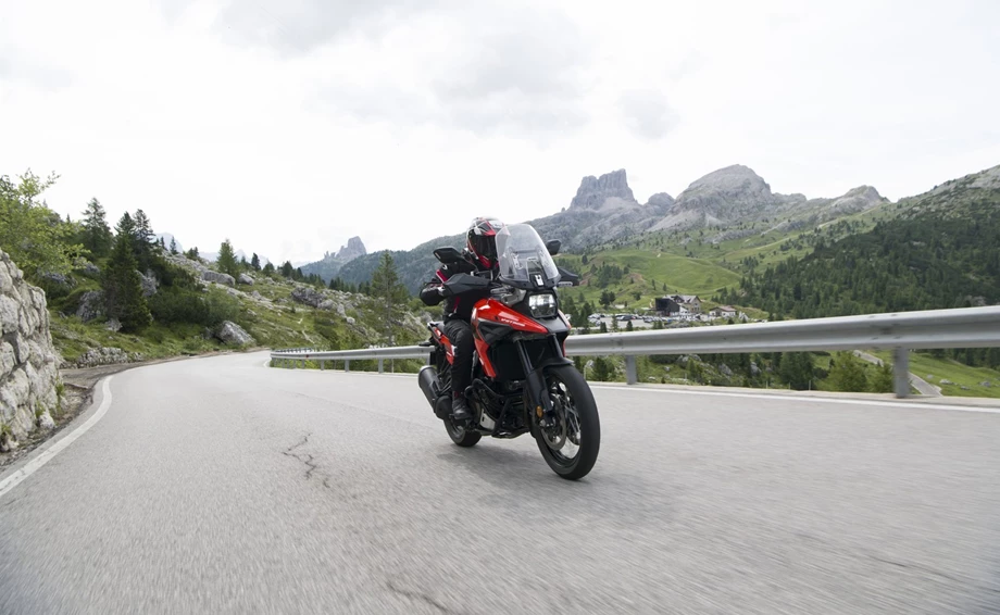 Verleihmotorrad Suzuki V-Strom 1050 XT vom Händler Stöbe Motorräder Bild 21: Verleihmotorrad Suzuki V-Strom 1050 XT vom Händler Stöbe Motorräder