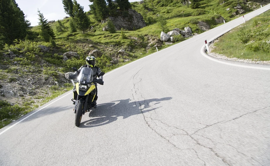 Verleihmotorrad Suzuki V-Strom 1050 XT vom Händler Stöbe Motorräder Bild 5: Verleihmotorrad Suzuki V-Strom 1050 XT vom Händler Stöbe Motorräder
