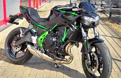 Leihmotorrad Kawasaki Z650