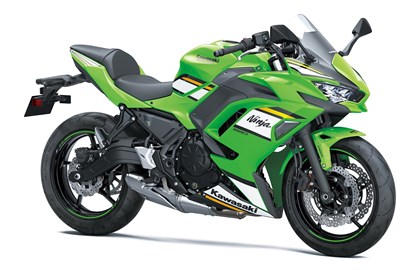 Leihmotorrad Kawasaki Ninja 650