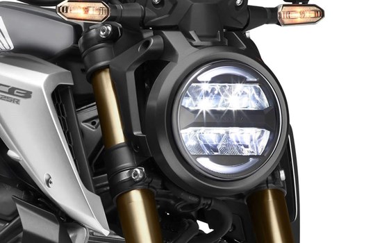 Verleihmotorrad Honda CB125R vom Händler Bruhy Kraftfahrzeug GmbH - Bild 17