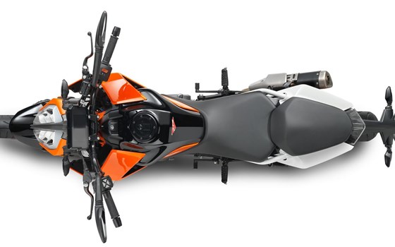 Verleihmotorrad KTM 390 Duke vom Händler Bert von Zitzewitz - Bild 4 Verleihmotorrad KTM 390 Duke vom Händler Bert von Zitzewitz - Bild 4