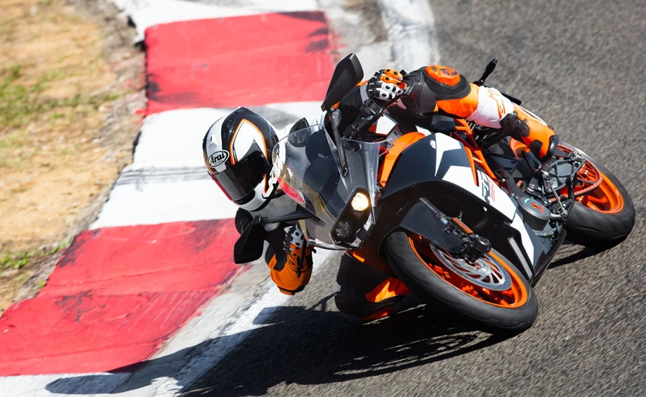 Verleihmotorrad KTM RC 390 vom Händler Bert von Zitzewitz Bild 2: Verleihmotorrad KTM RC 390 vom Händler Bert von Zitzewitz
