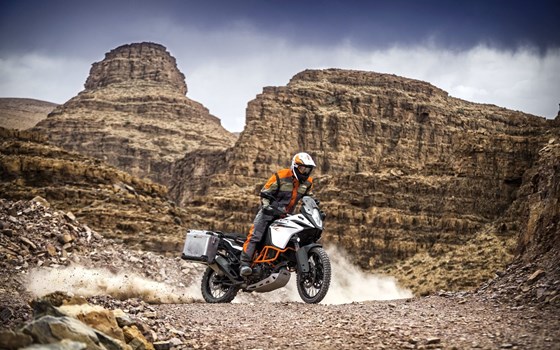 Verleihmotorrad KTM 1090 Adventure R vom Händler Bert von Zitzewitz - Bild 2 Verleihmotorrad KTM 1090 Adventure R vom Händler Bert von Zitzewitz - Bild 2