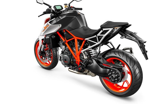 Verleihmotorrad KTM 1290 Super Duke R vom Händler Bert von Zitzewitz - Bild 17 Verleihmotorrad KTM 1290 Super Duke R vom Händler Bert von Zitzewitz - Bild 17