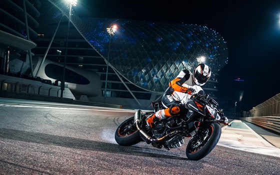 Verleihmotorrad KTM 1290 Super Duke R vom Händler Bert von Zitzewitz - Bild 6 Verleihmotorrad KTM 1290 Super Duke R vom Händler Bert von Zitzewitz - Bild 6