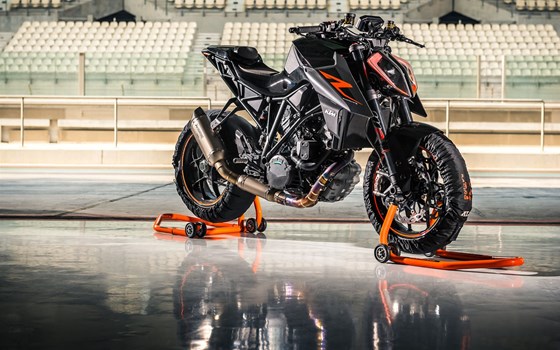 Verleihmotorrad KTM 1290 Super Duke R vom Händler Bert von Zitzewitz - Bild 7 Verleihmotorrad KTM 1290 Super Duke R vom Händler Bert von Zitzewitz - Bild 7
