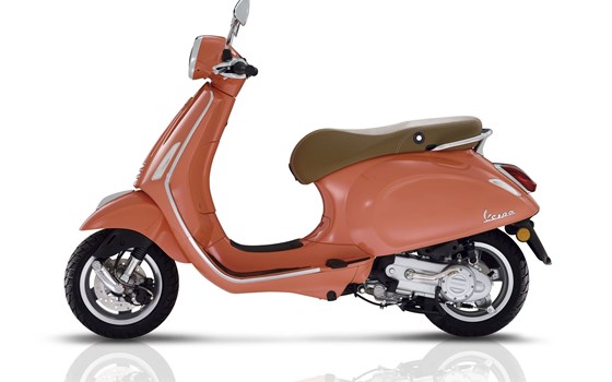Verleihmotorrad Vespa Primavera 50 4T vom Händler Motorradhaus Steinbach GmbH - Bild 23 Verleihmotorrad Vespa Primavera 50 4T vom Händler Motorradhaus Steinbach GmbH - Bild 23