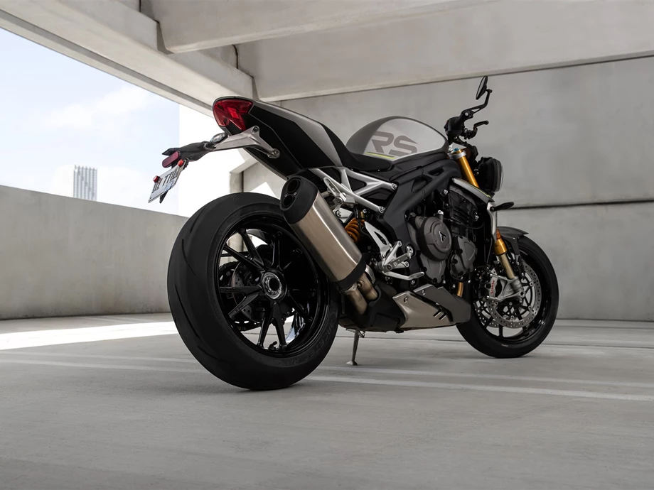 Verleihmotorrad Triumph Speed Triple RS vom Händler Kfz- und Zweirad-Technik Marcel Schmidt Bild 4: Verleihmotorrad Triumph Speed Triple RS vom Händler Kfz- und Zweirad-Technik Marcel Schmidt