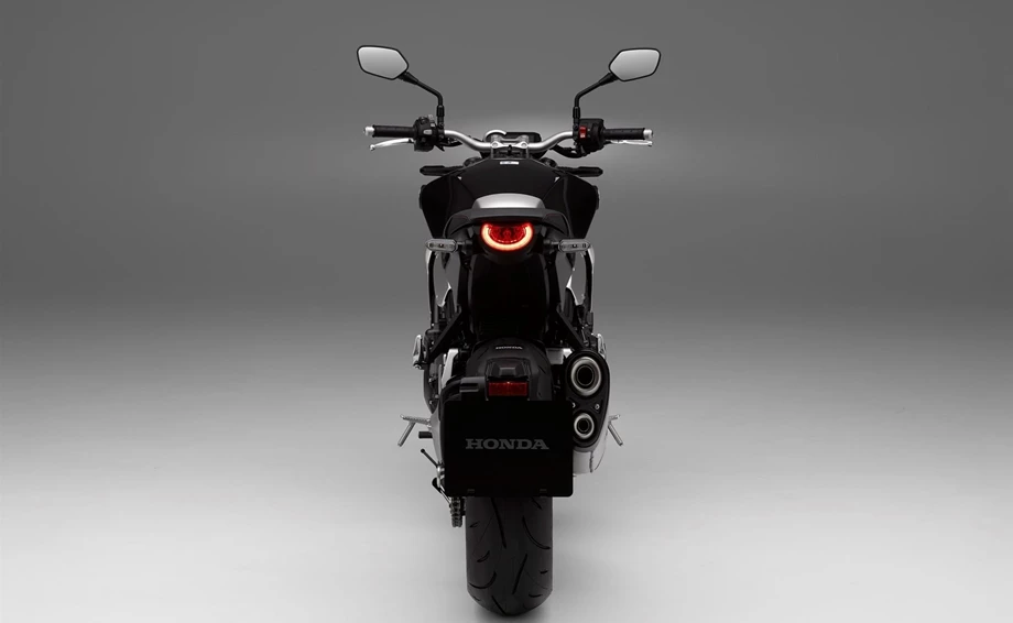 Verleihmotorrad Honda CB 1000 R vom Händler Wollstadt GmbH & Co. KG Bild 15: Verleihmotorrad Honda CB 1000 R vom Händler Wollstadt GmbH & Co. KG