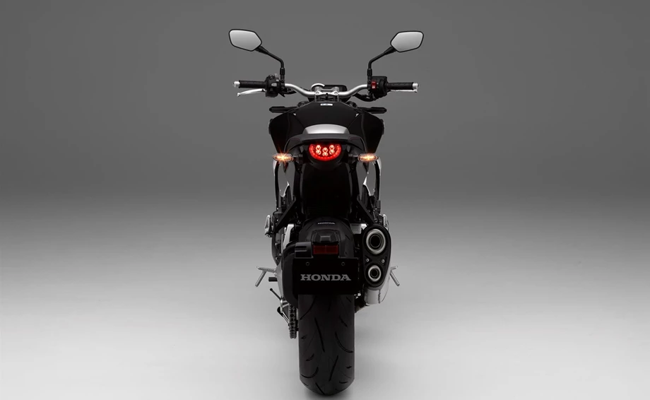 Verleihmotorrad Honda CB 1000 R vom Händler Wollstadt GmbH & Co. KG Bild 16: Verleihmotorrad Honda CB 1000 R vom Händler Wollstadt GmbH & Co. KG