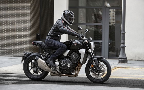 Verleihmotorrad Honda CB 1000 R vom Händler Wollstadt GmbH & Co. KG - Bild 17 Verleihmotorrad Honda CB 1000 R vom Händler Wollstadt GmbH & Co. KG - Bild 17